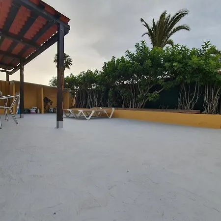 Сasa de vacaciones Nelidas Pri. Bungalow Pool & Wifi Free.